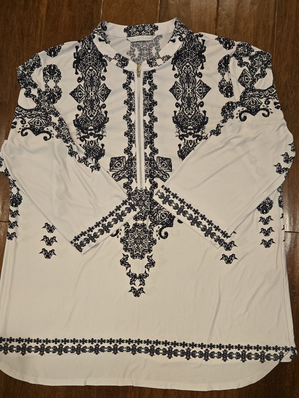 Peter Nygard White Tunic with Black Medallion Print and Zip